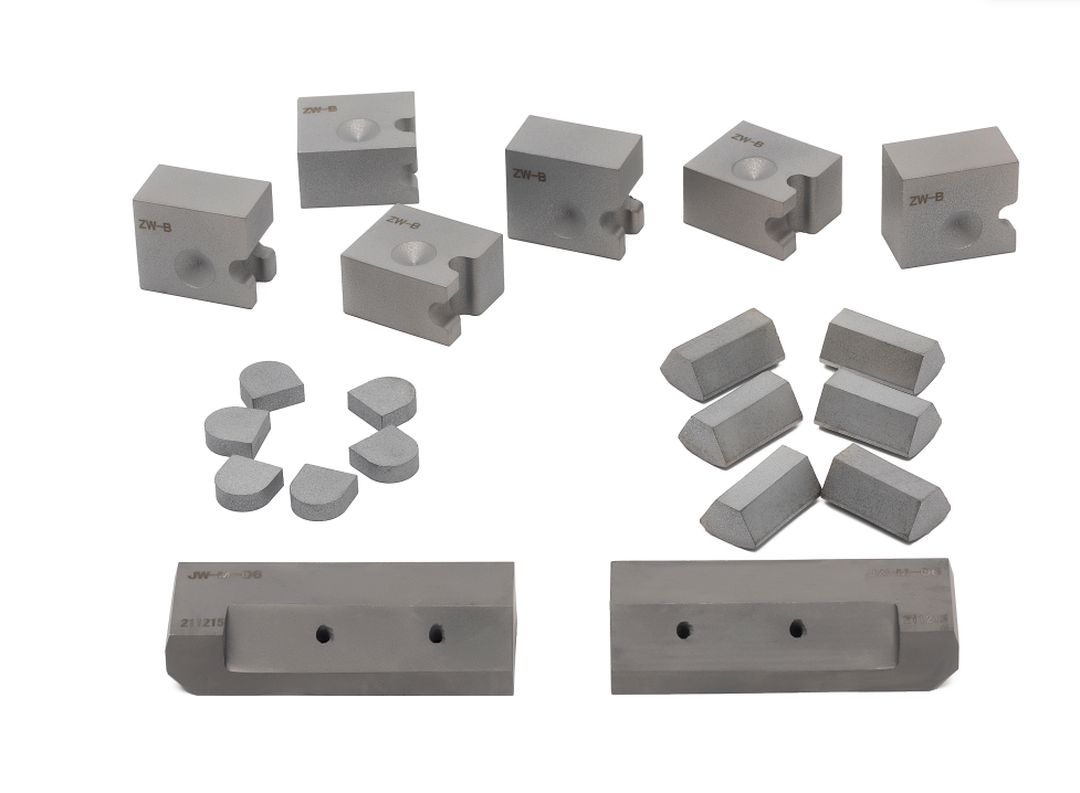 自主研發(fā)材料配比：鑄就鎢鋼模具卓越性能的核心密碼